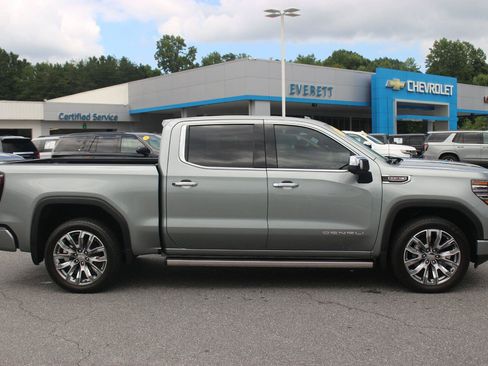 Used 2026 GMC Sierra 1500 Denali AWD/4WD image 8