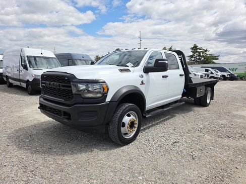 Used 2024 RAM 5500 Tradesman w/ Max Tow Package AWD/4WD image 3