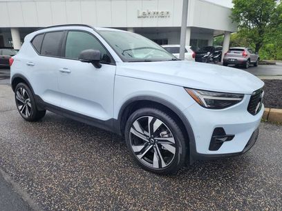 Certified 2025 Volvo XC40 B5 Ultra