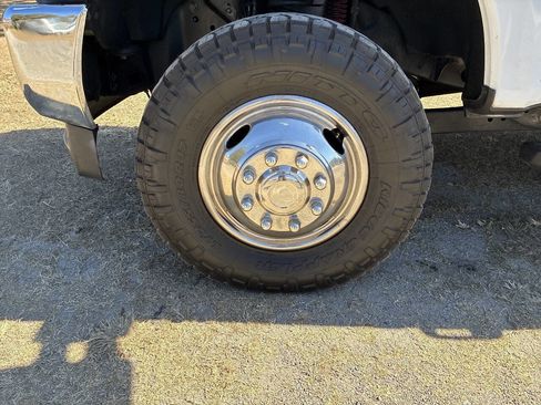 Used 2018 Ford F350 XL w/ Power Equipment Group image 13