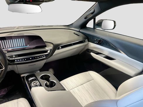 Used 2025 Cadillac Lyriq Sport w/ LPO, Floor Liner Package AWD/4WD image 23