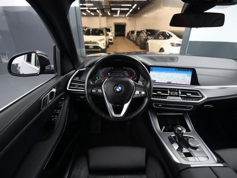 Used 2019 BMW X5 xDrive40i w/ Premium Package 2 image 26