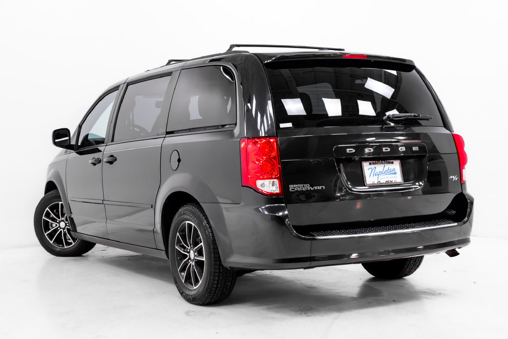 Used 2016 Dodge Grand Caravan R/T w/ Driver Convenience Group FWD image 25