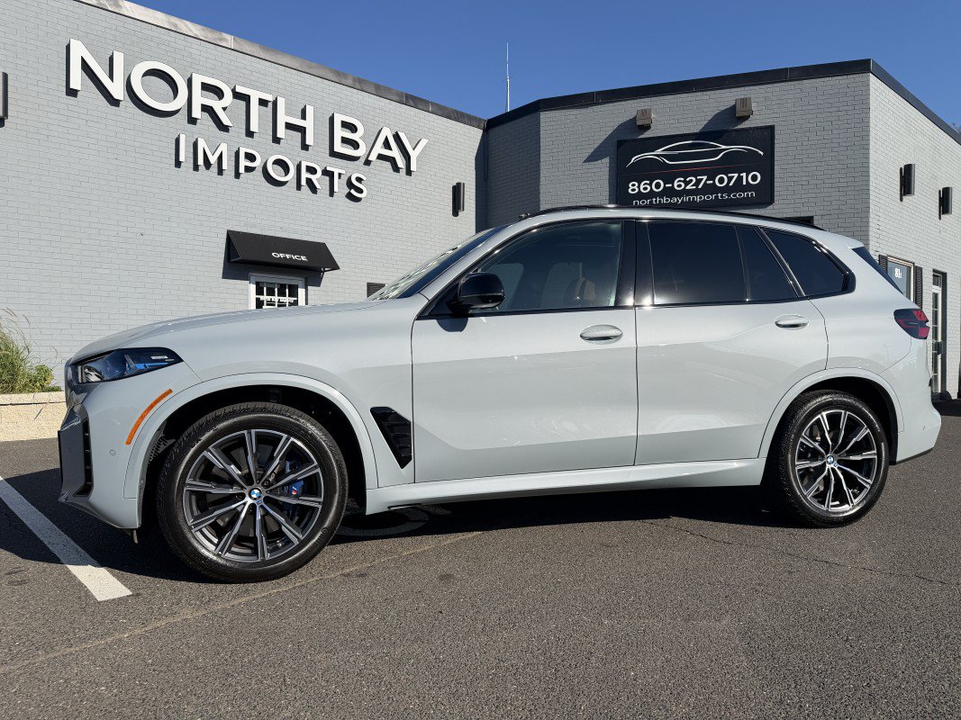 Used 2026 BMW X5 M60i AWD/4WD image 1
