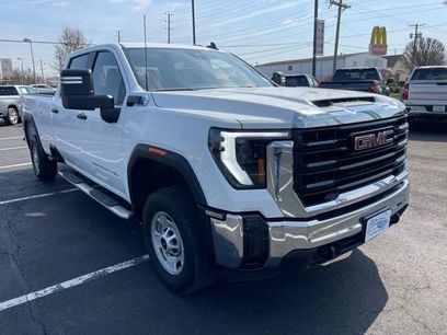 Used 2024 GMC Sierra 2500 Pro w/ Fleet Convenience Package