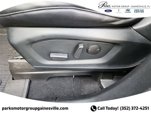 Certified 2021 Ford Explorer XLT w/ Equipment Group 202A image 18