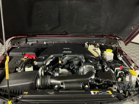 Used 2021 Jeep Gladiator Overland image 41