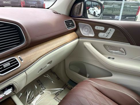 Certified 2026 Mercedes-Benz Maybach GLS 600 4MATIC image 27