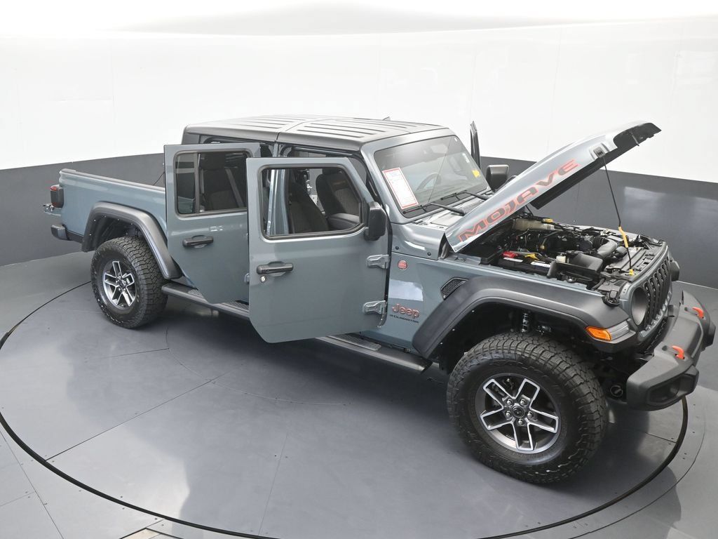 Used 2024 Jeep Gladiator Mojave AWD/4WD image 71