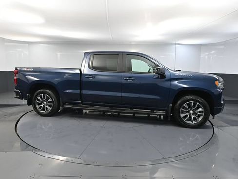 Used 2023 Chevrolet Silverado 1500 RST w/ Max Trailering Package AWD/4WD image 4