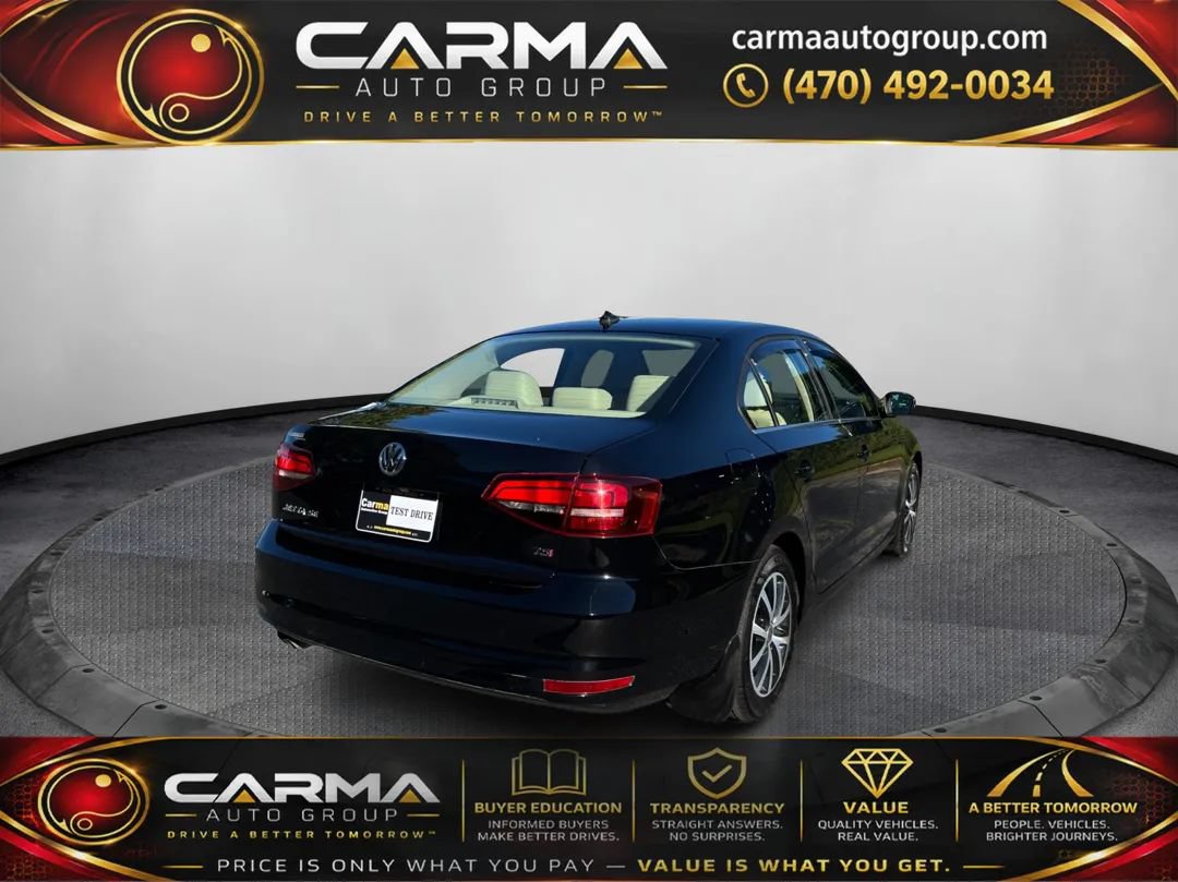Used 2017 Volkswagen Jetta SE FWD image 5