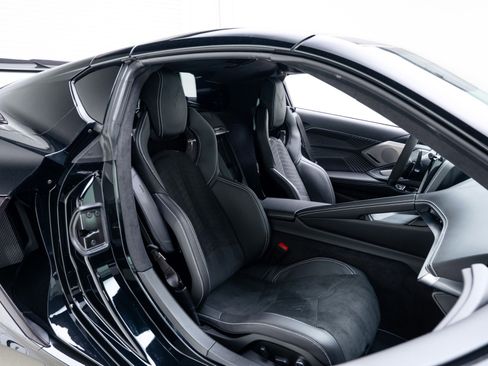 Used 2026 Chevrolet Corvette ZR1 w/ ZR1 Carbon Fiber Aero Package image 23