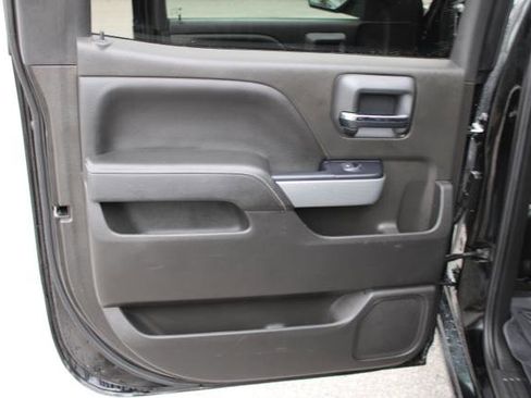 Used 2018 Chevrolet Silverado 1500 LT w/ All Star Edition image 34