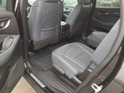 Used 2024 Buick Enclave Premium image 20