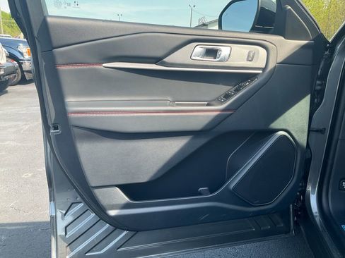 New 2026 Ford Explorer ST-Line RWD image 17