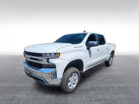Used 2020 Chevrolet Silverado 1500 LT RWD image 3