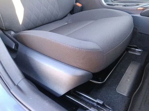 Used 2023 Toyota Corolla LE image 31