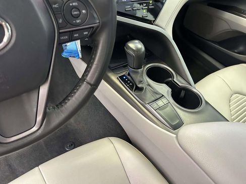 Used 2023 Toyota Camry SE FWD image 20