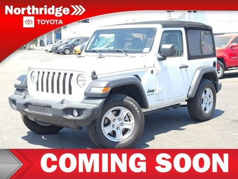 Used 2022 Jeep Wrangler Sport AWD/4WD image 2