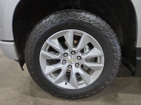 Used 2022 Chevrolet Silverado 1500 Custom AWD/4WD image 7