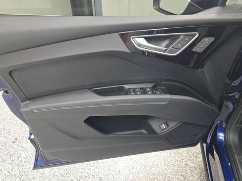 Used 2023 Audi Q4 e-tron Premium Plus image 22