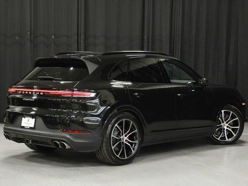 Certified 2024 Porsche Cayenne S AWD/4WD image 5