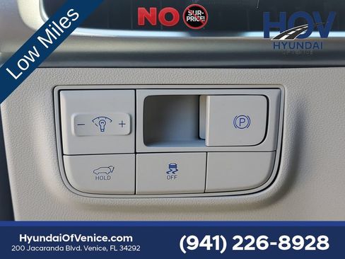 Used 2025 Hyundai Tucson Limited FWD image 26