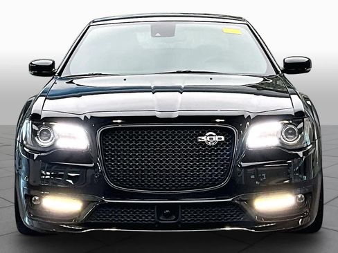 Used 2023 Chrysler 300 C RWD image 4
