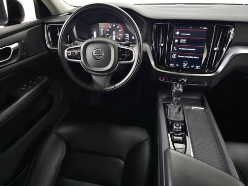 Used 2019 Volvo S60 T6 Momentum w/ Premium Package AWD/4WD image 16