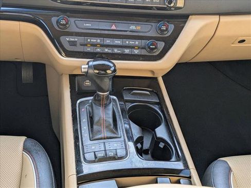 Used 2015 Kia Sedona SX image 8