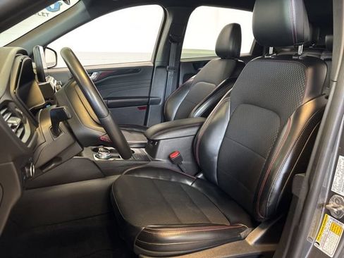 Used 2024 Ford Escape ST-Line AWD/4WD image 10