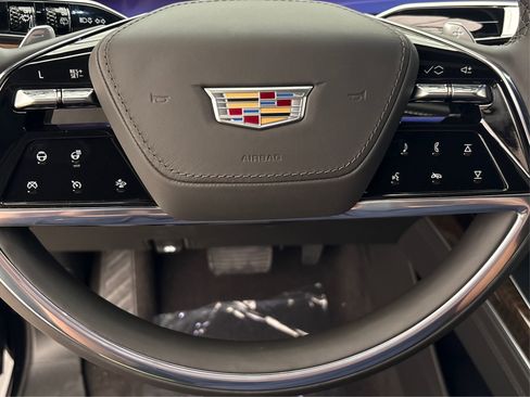 New 2025 Cadillac Escalade ESV Sport Platinum image 28