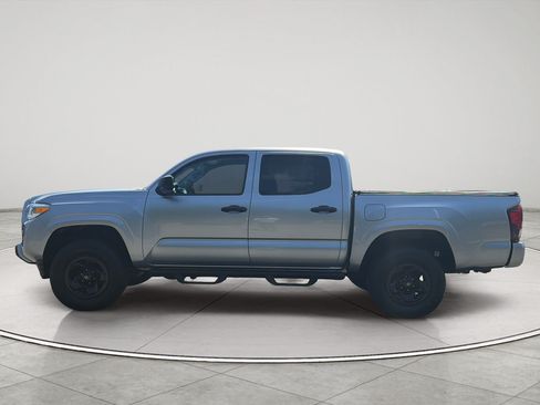 Used 2022 Toyota Tacoma SR AWD/4WD image 4