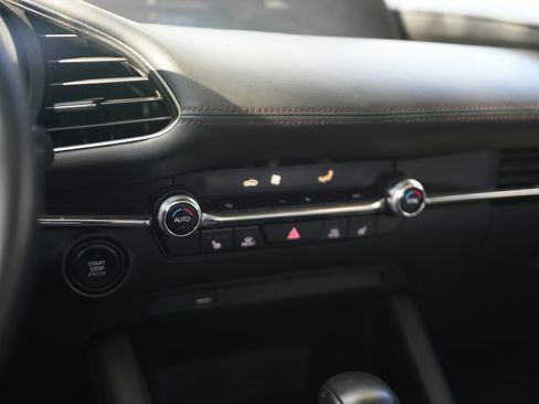 Used 2021 MAZDA MAZDA3 s image 16