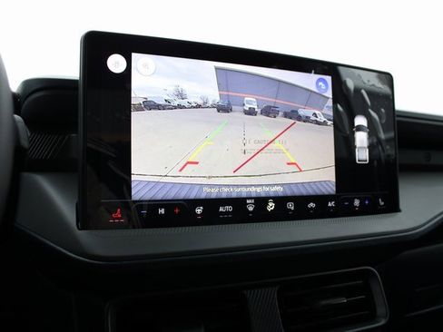 New 2025 Ford Maverick XLT w/ XLT Luxury Package image 3