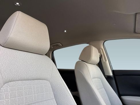 Certified 2024 Honda HR-V LX image 24