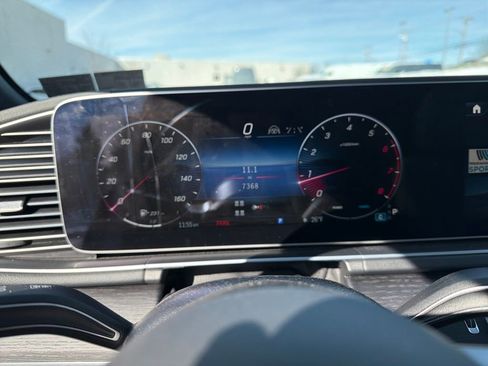 Used 2025 Mercedes-Benz GLS 450 4MATIC image 15