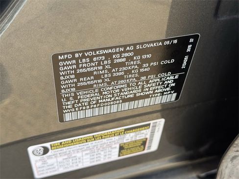 Used 2015 Volkswagen Touareg Sport image 31