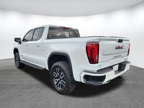 Used 2025 GMC Sierra 1500 AT4 w/ AT4 Premium Package image 6