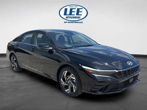 New 2026 Hyundai Elantra Limited FWD image 1