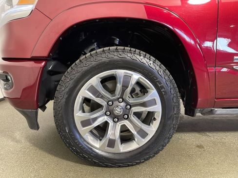 Used 2022 RAM 1500 Limited AWD/4WD image 11