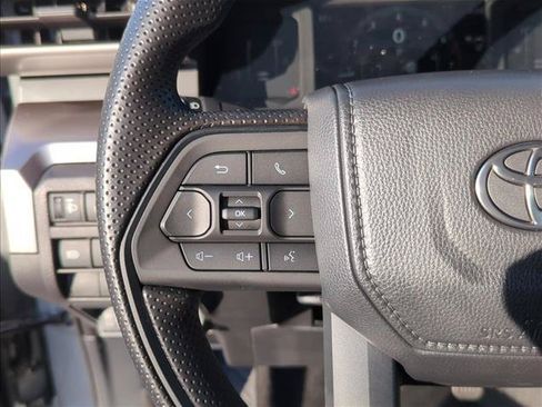 Certified 2025 Toyota Tacoma SR5 AWD/4WD image 13
