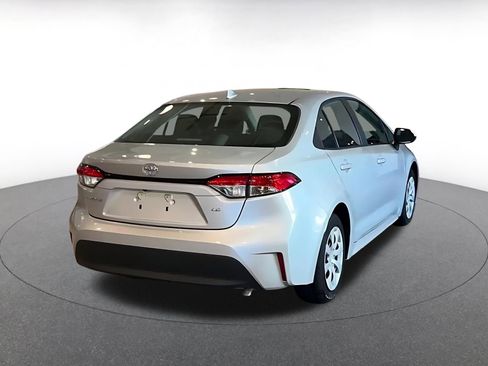 Used 2025 Toyota Corolla LE image 14