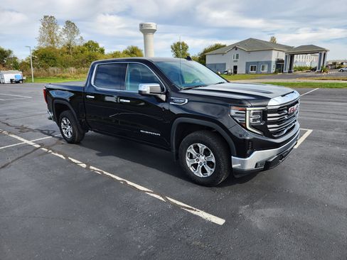 Used 2022 GMC Sierra 1500 SLT w/ Max Trailering Package image 9