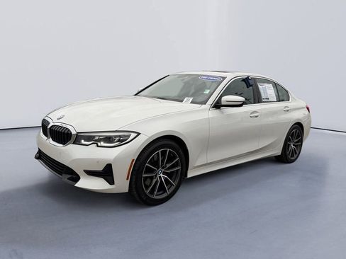 Used 2022 BMW 330i xDrive Sedan w/ Premium Package image 5