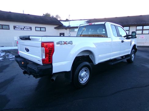 Used 2019 Ford F250 XL w/ Power Equipment Group image 3