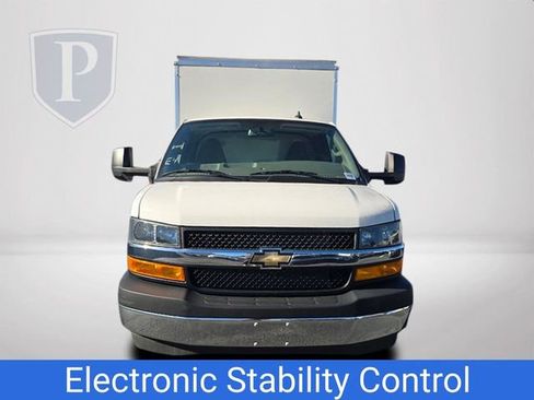 New 2024 Chevrolet Express 3500 w/ Power Convenience Package image 12