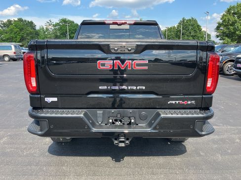 Used 2022 GMC Sierra 1500 AT4X AWD/4WD image 5