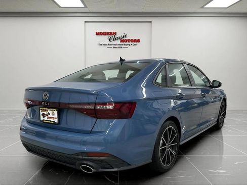 Used 2026 Volkswagen Jetta GLI Autobahn FWD image 7