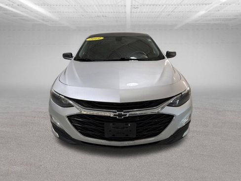 Used 2019 Chevrolet Malibu LS image 2